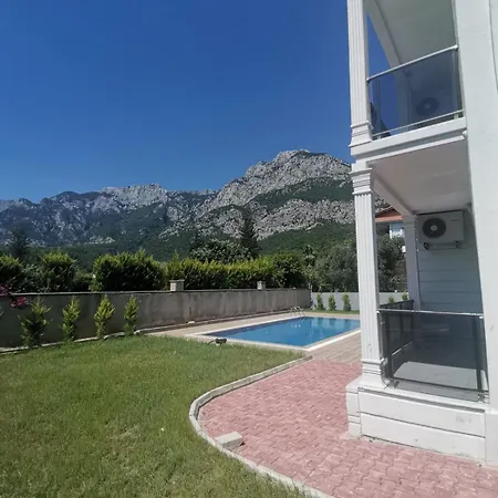Goeynuek Luex Apart * Αττάλεια